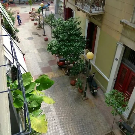 Nice& Cozy Flat 1Min From The Heart Of Athens.Wifi Exterior photo