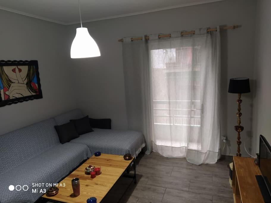 Apartment Nice& Cozy Flat 1min From The Heart Of Athens.wifi