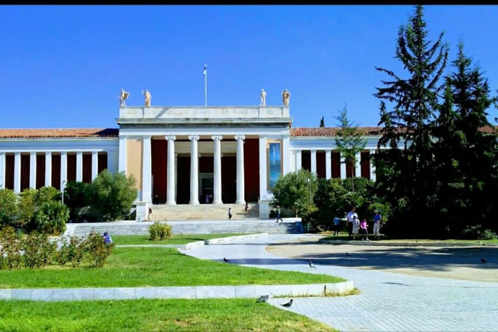 Nice& Cozy Flat 1min From The Heart Of Athens.wifi * Athens