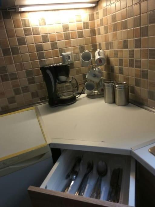 Apartment Nice& Cozy Flat 1min From The Heart Of Athens.wifi *