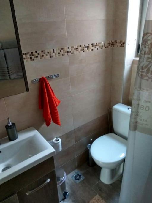 Nice& Cozy Flat 1min From The Heart Of Athens.wifi * Athens