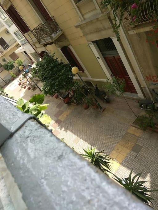 Nice& Cozy Flat 1min From The Heart Of Athens.wifi *
