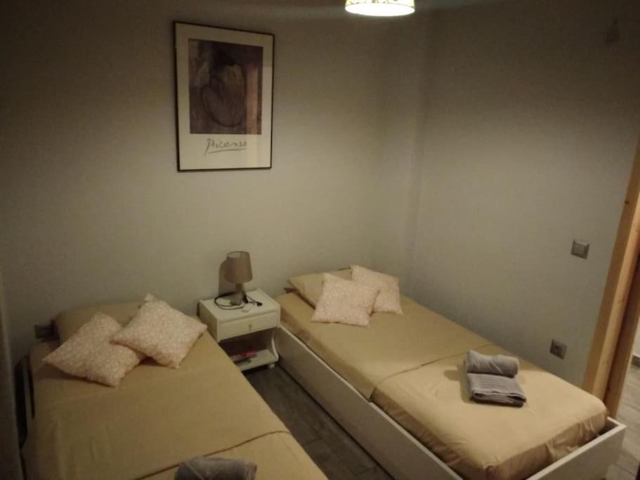 Nice& Cozy Flat 1min From The Heart Of Athens.wifi Apartment Athens